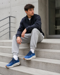 On Running Cloudtilt Jeans