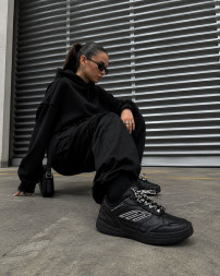 Balenciaga Hamptons Worn Out Low Black