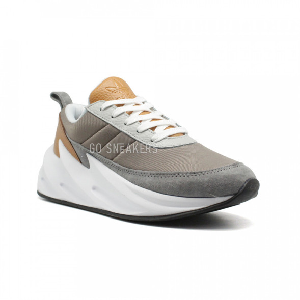 Женские кроссовки Adidas Shark Tan