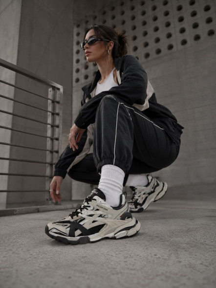 Унисекс кроссовки Balenciaga Track 2.0 Beige Black
