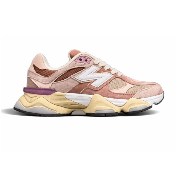 Женские кроссовки New Balance 9060 Beige/Brown