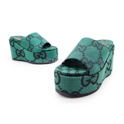 Gucci Platform Flip-flops Green
